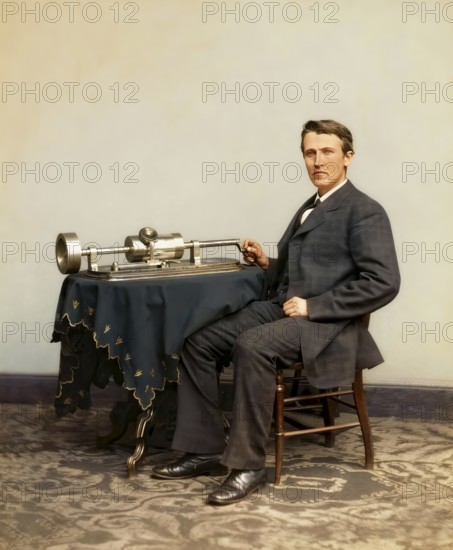 Thomas Alva Edison, 1847 - 1931, American inventor, Thomas Edison demonstrating the Tin-Foil