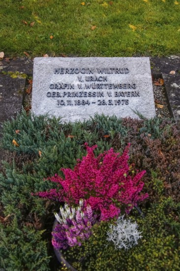 Tombstone of Duchess Wiltrud of Urach, Countess of Württemberg, née Princess of Bavaria, 1884 to