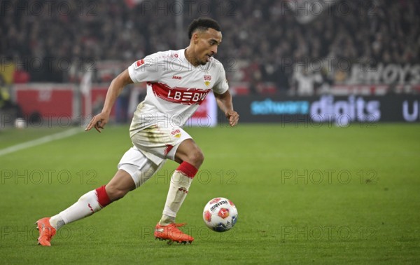 Jamie Leweling VfB Stuttgart (18) dynamic action on the ball MHPArena, MHP Arena Stuttgart,