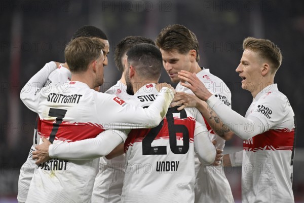 Goal celebration Deniz Undav VfB Stuttgart (26) Maximilian Mittelstädt VfB Stuttgart (07) Ramon