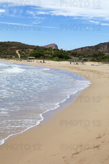 Plage d'Arone sandy beach, Capo Rosso and the Genoese Tower in the back, Piana, Corse-du-Sud