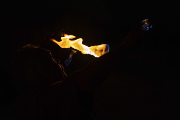 Fire Breather, Raunacht, Winter, Waldburg Castle, Waldburg, Allgäu, Baden-Württemberg, Germany