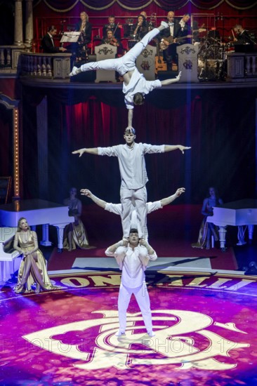 Artists at the 21st Original Roncalli Christmas Circus Berlin in Berlin's Tempodrom on 19.12.2025
