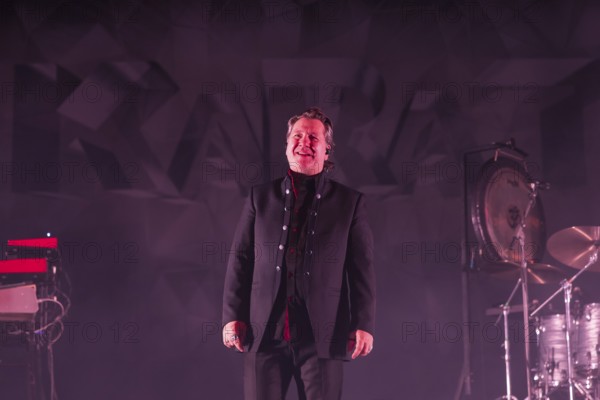 Claudius Dreilich, singer of Karat live on 50 years of KARAT tour in Berlin's Max-Schmeling-Halle