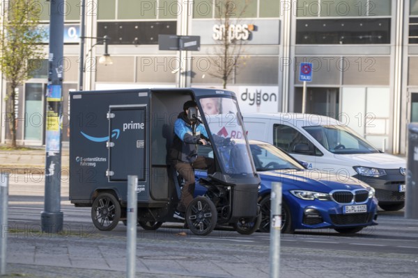 E-cargo bike, e-cargo bike delivery vehicle, pedal drives with e-motor assistance, from the