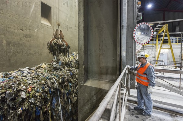 Garbage, household waste, waste separation, waste incineration, waste incineration plant, energy,