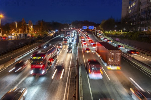 Autobahn A40, Ruhrschnellweg, traffic jams on both roads, at the Ruhrschnellwegstunnel in Essen,