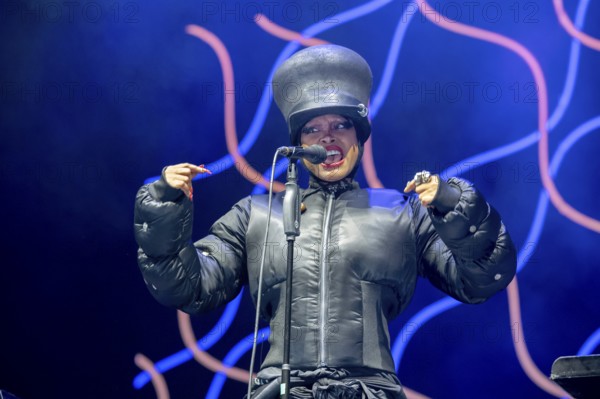 Erykah Badu, singer, USA, soul, hip-hop, R&B, The Return Of Automatic Slim World Tour 2025, live at