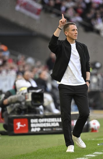 Coach coach Daniel farmer VfL Wolfsburg gesture on the sidelines soccer Bundesliga, MHPArena, MHP
