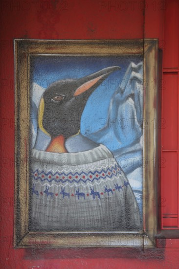 Mural penguin by Guido Zimmermann 2014, street art, graffiti, penguin figure with iceberg and