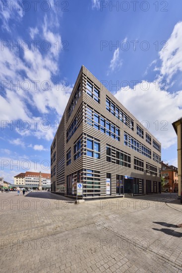 Volksbank Raiffeisenbank Würzburg eG, Würzburg-Forum branch, commercial building, modern