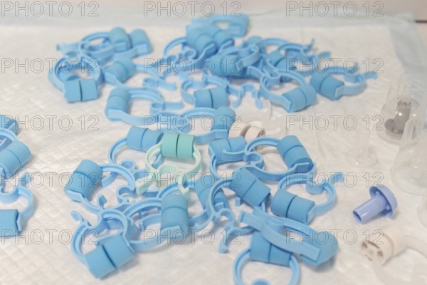 Nose clips for accurate spirometry, for restriction of nasal airflow to ensure precise lung