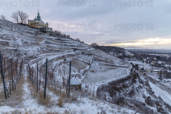 High up is the Spitzhaus in the snowy vineyards with views of Dresden, Oberlößnitz, Radebeul,