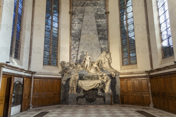 The late Baroque mausoleum of Marshal Hermann Moritz of Saxony by the Parisian sculptor