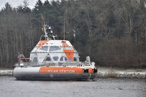 Research vessel, ship, TARA POLAR STATION sails in the Kiel Canal, NOK, Kiel Canal,