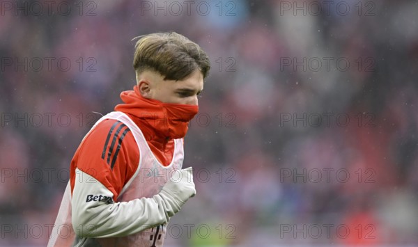 Warm-up Training Lennart Karl Bayern Munich FCB (42) portrait Rain, Football Bundesliga, Allianz