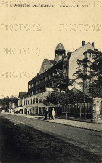 Historic postcard around 1900, Baltic resort Brunshaupten i.M., spa hotel, historic town on the