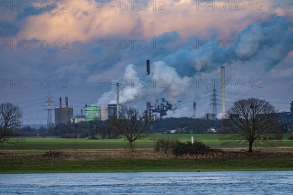 Hüttenwerke Krupp-Mannesmann, HKM in Duisburg-Hüttenheim, 2 blast furnaces, coking plant,