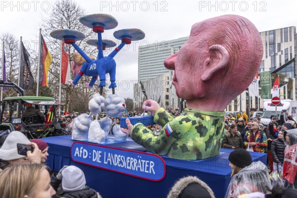Rose Monday procession in Düsseldorf, theme car by wagon manufacturer Jacques Tilly, theme Putin