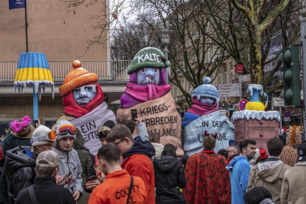 Rose Monday procession in Düsseldorf, theme car by wagon manufacturer Jacques Tilly, topic of
