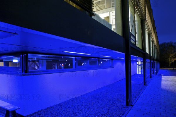 BlueBox Bochum in the evening, Department of Architecture at Bochum University, Central Campus,
