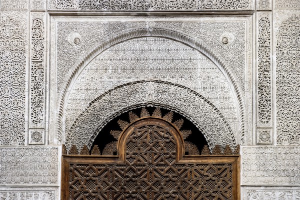 Courtyard of the Medersa Attarine Koran School, Fez El Bali, Medina, UNESCO World Heritage Site,