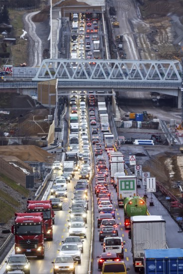 Traffic jam at the permanent construction site of the A8 motorway near Pforzheim-Ost. One side of
