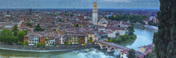 Old Town with the River Etsch, Ponte Pietra, Verona, Etsch Valley, Veneto, Italy