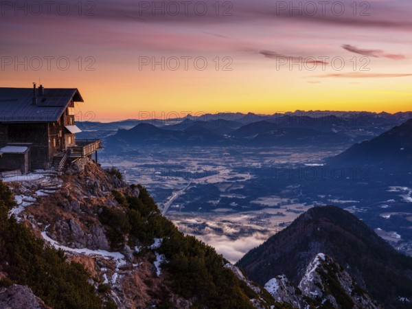 Reichenhaller Haus am Hochstaufen bei Dawn, unten Salzburg, Bad Reichenhall, Berchtesgadener Land,