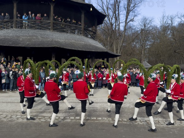 Schaeffler dance in 2026 in the English Garden, behind the Chinese Tower. The event takes place