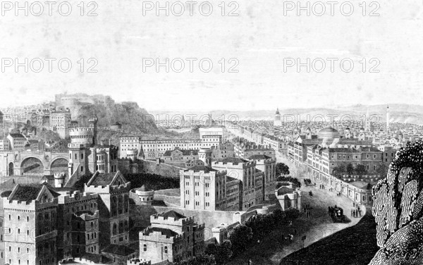 Highstreet Royal Mile, Old Town, Edinburgh Castle, Edinburgh, Scotland, cityscape seen from Calton