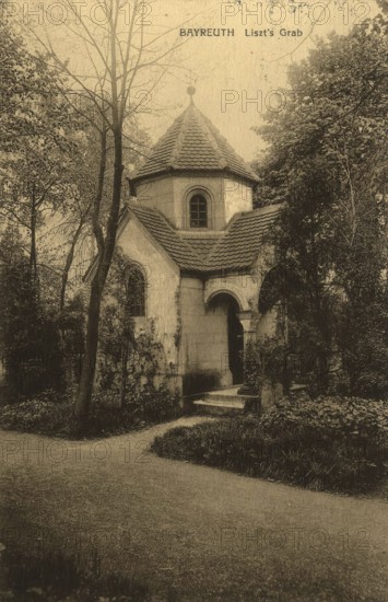 Historical postcard around 1910, Bayreuth, grave of Liszt, Upper Franconia, Bavaria, Germany,