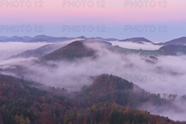 View from the Gisliflue of the Jurassic foothills covered in fog from the left, Wasserfluh,