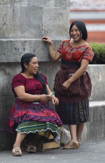Mayan woman from the K'iché people in traditional dress, Parque Centroamérica or Parque Central,