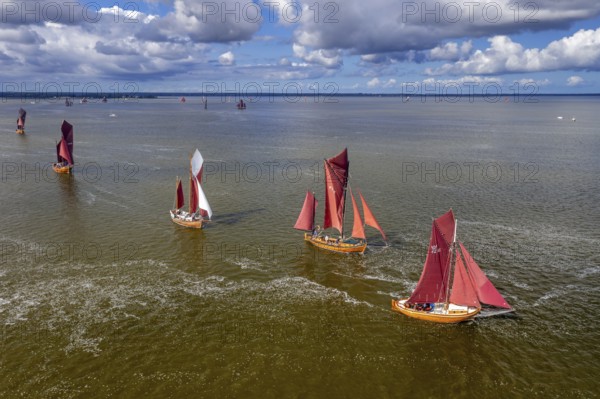 Zeesenboots, Zeesboots, Zeeskähne, traditional wooden wide-hulled sailing boats, Haffboot in