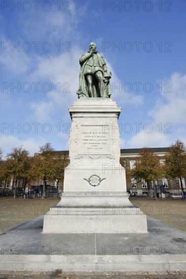 Statue of William of Orange or William of Nassau-Dillenburg on Het Plein Square, The Hague, South