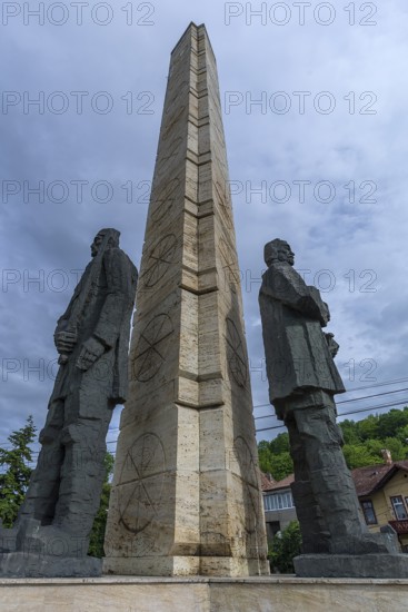 Horea, Closca and Crisan statue by sculptor Ion Vasiliu, depicting the three leaders of the peasant