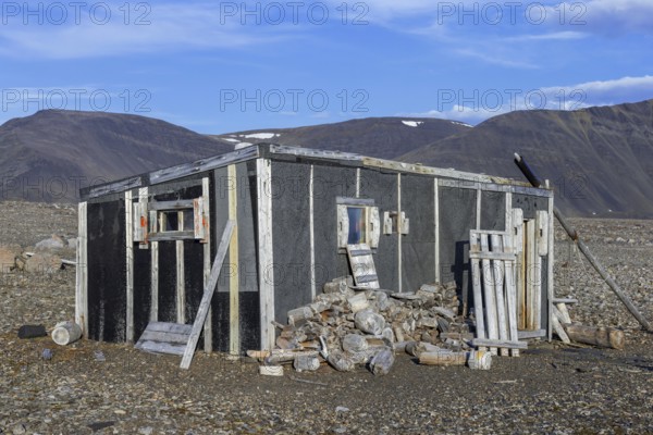 1928 Ritter Hut, built by Norwegian trapper Hilmar Nøis where Austrian author Christiane Ritter