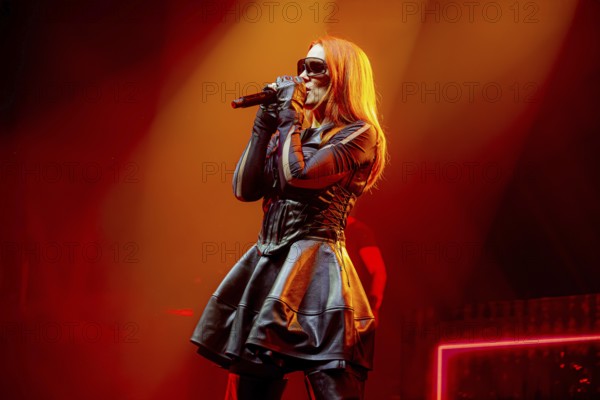 Simone Simons, singer of Epica, live on Arcane Dimensions Tour 2026 at Munich's Zenith on 17.01