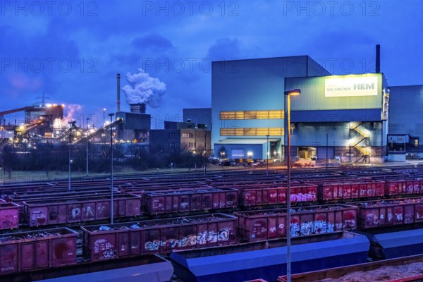 Hüttenwerke Krupp-Mannesmann, HKM in Duisburg, houses of the blast steel plant, coking plant,