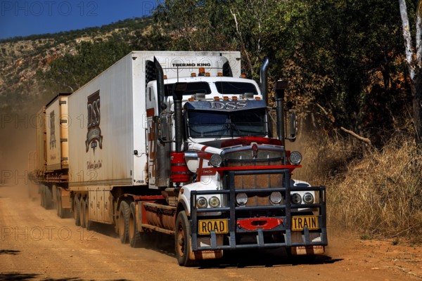 OFF Gibb River Road Road Train