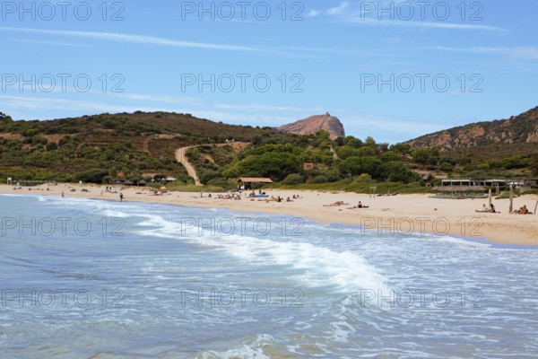 Plage d'Arone sandy beach, Capo Rosso and the Genoese Tower in the back, Piana, Corse-du-Sud