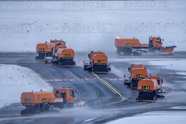 The onset of winter in North Rhine-Westphalia, flight operations are maintained at Düsseldorf