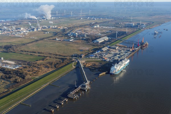Europe, Germany, Schleswig-Holstein, Brunsbüttel, LNG terminal, ports, port, ships, water, ship,