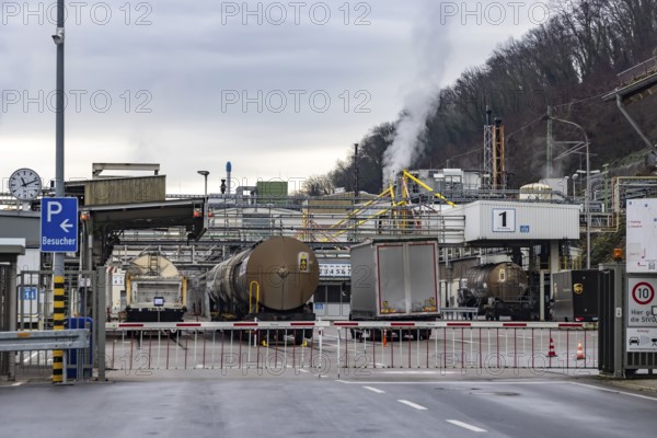 Plant view of the company Solvay Fluor GmbH. The Bad Wimpfen plant of the Belgian chemical company
