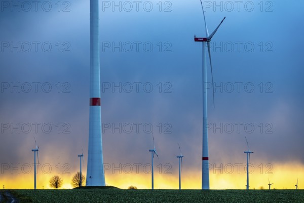 Königshovener Höhe onshore wind farm, on the A44 motorway near Bedburg, in front of the Jackerath
