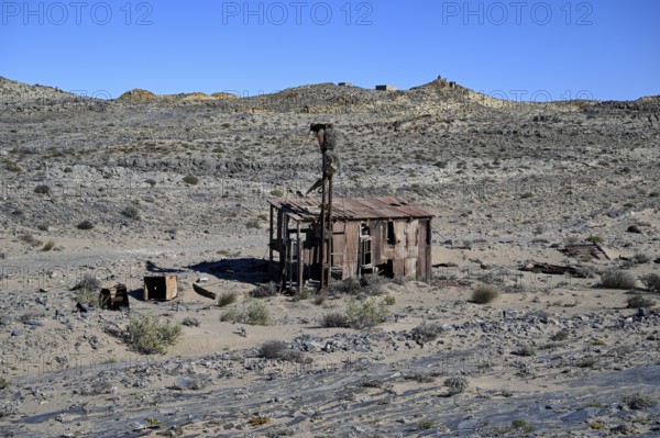 Ruinen der ehemaligen Diamantenstadt Pomona in der Wüste, Diamentensperrgebiet, bei Lüderitz,
