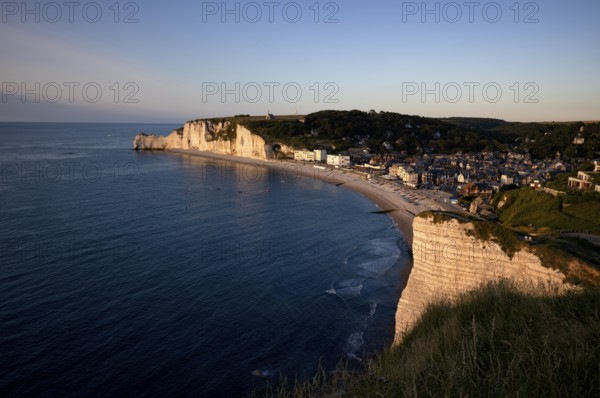 Rock arch Falaise or Porte d'Amont, beach, church Chapelle Notre Dame de la Garde, Étretat, sea,