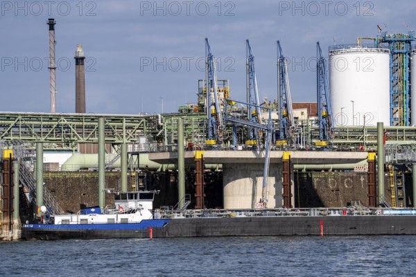 Scenery of Chempark Leverkusen, Bayer Leverkusen, chemical park, chemical plant, river Rhine, cargo