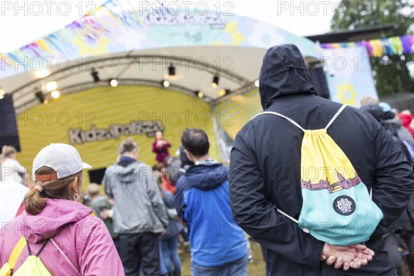 Magic show with Alison Wonder at Kidzapalooza at the Lollapalooza Festival in the Olympiastadion